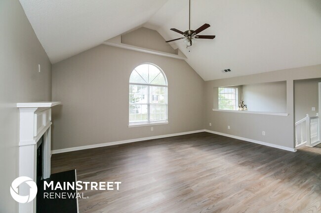 Foto del edificio - 7550 Sugarcreek Dr