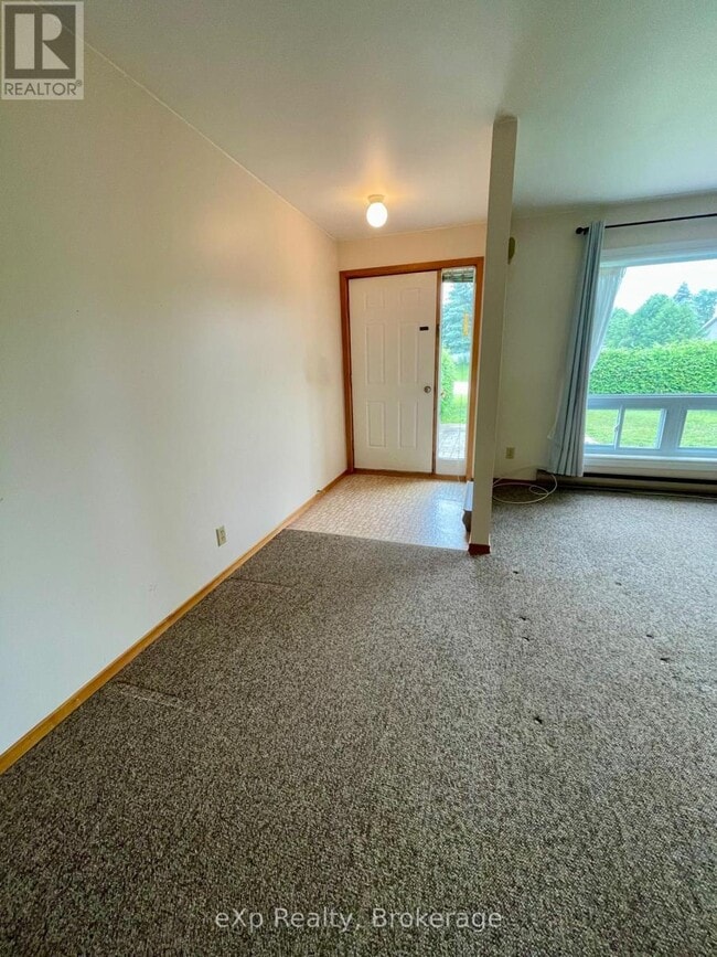 Building Photo - 71 McDuff St