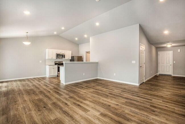 Building Photo - 3070 N. Sedge Wren Drive