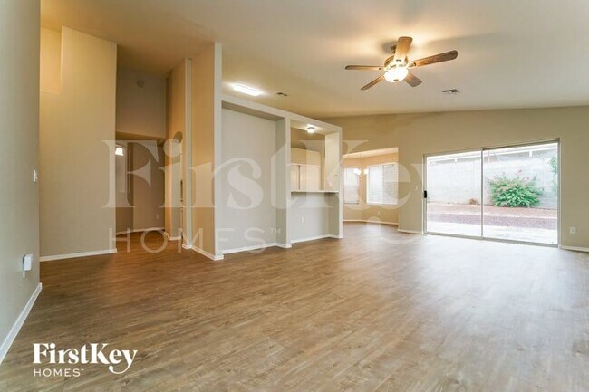 Foto del edificio - 3620 W Bellewood Pl