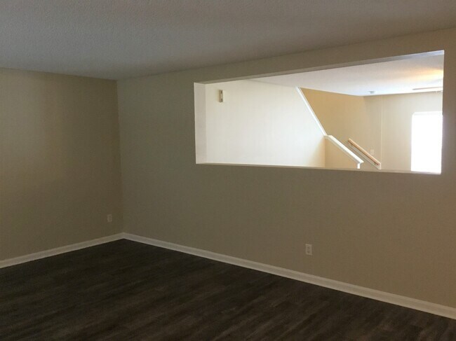 Building Photo - 8937 Redtail Drive