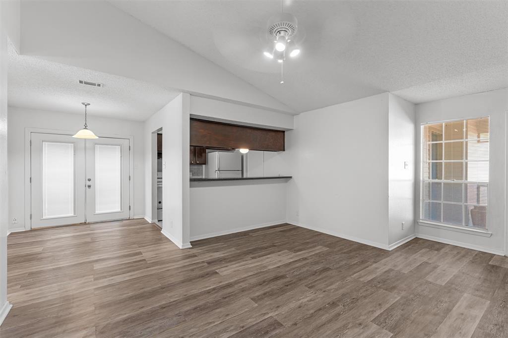 8703 Pineridge Dr Austin, TX 78729 Alquileres en Austin, TX