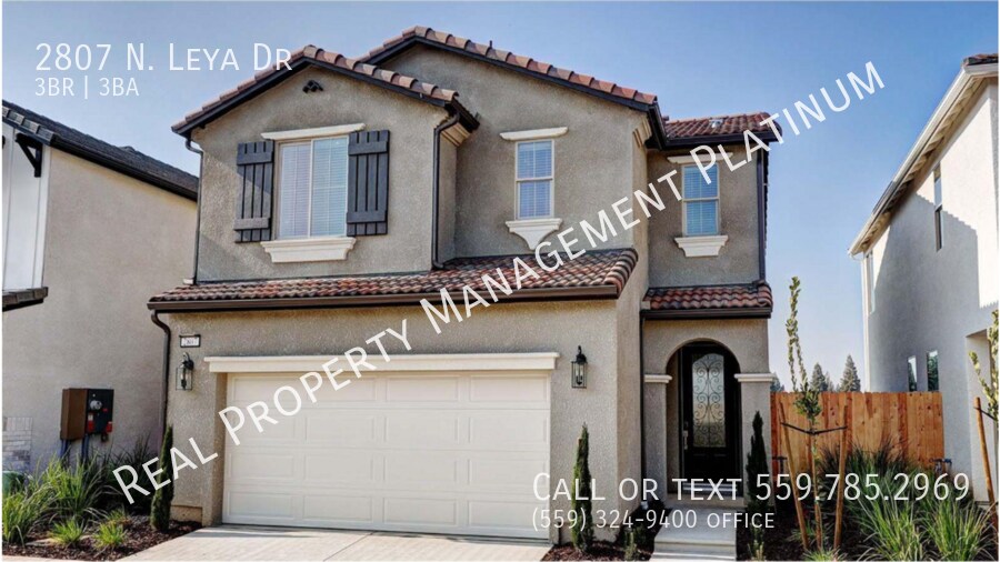 Foto principal - $2,500 Shields & Fowler, 3 bed SFH with So...