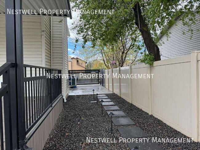 Building Photo - 1539 S 650 E