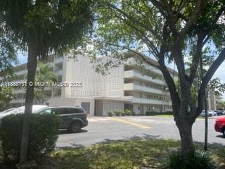 Foto del edificio - 4650 Washington St