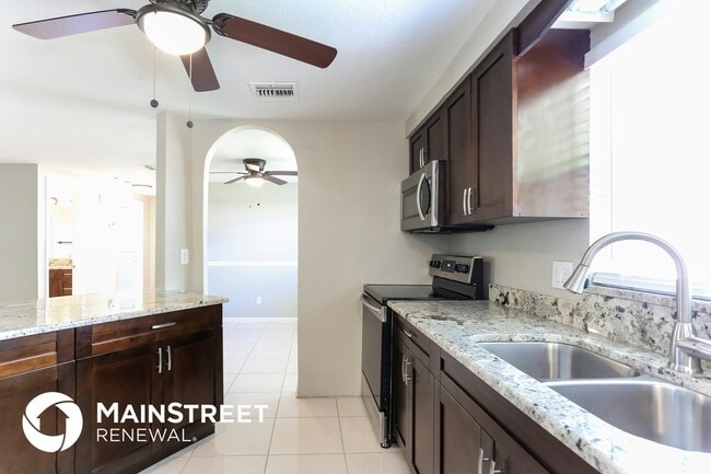 Foto del edificio - 9103 Fairweather Dr