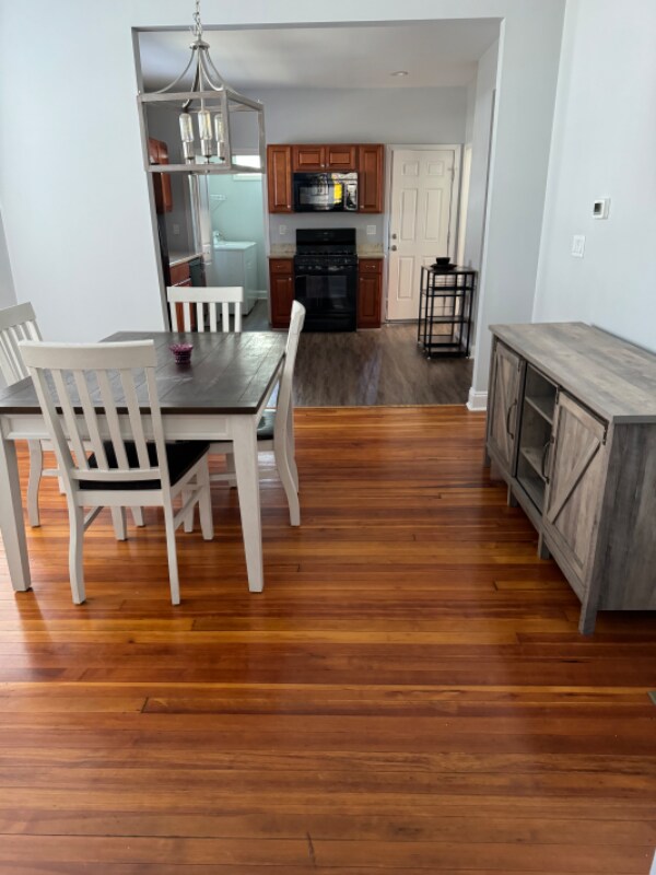 Foto del edificio - 63 Palmieri Ave