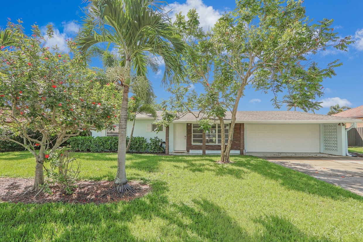 Photo - 8336 SE Palm St (Hobe Sound, FL)