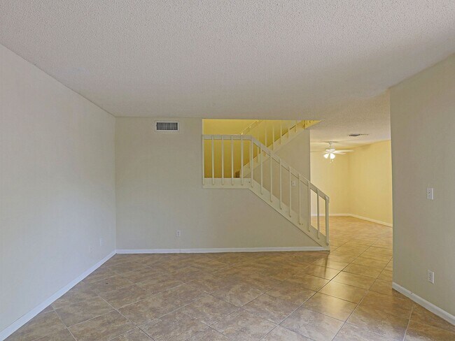 Foto del edificio - Parkwoods 12353-1