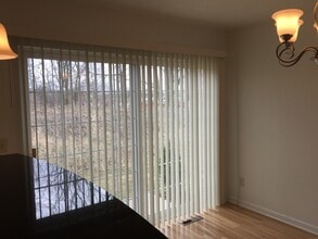 Building Photo - 1115 Ridge Creek Cir