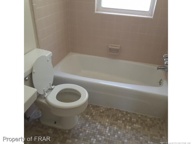 Foto del edificio - 1704 Newark Ave