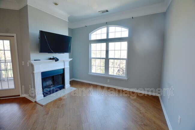 Building Photo - 1432 Telfair Way