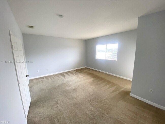 Foto del edificio - 5 br, 3 bath House - 13753 SW 124th Avenue Rd