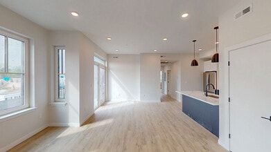 Building Photo - 24 Mount Pleasant Street