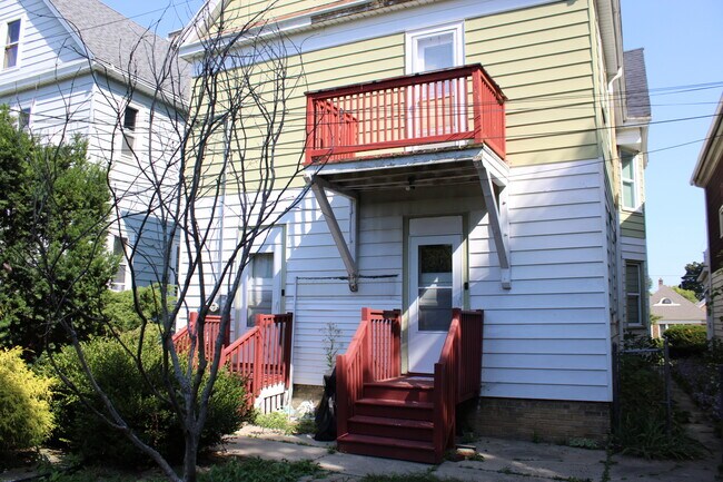 Foto del edificio - 2621 S Howell Ave