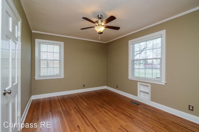 Building Photo - 2 br, 1 bath House - 608 Shady Ln.