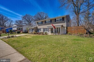Building Photo - 8404 Wagon Wheel Rd