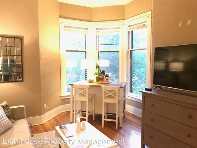 Foto del edificio - 623 Cherry St SE