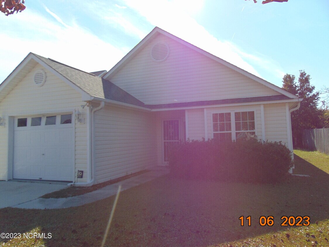 2807 Miranda Ct, Wilmington, NC 28405 House Rental in Wilmington, NC