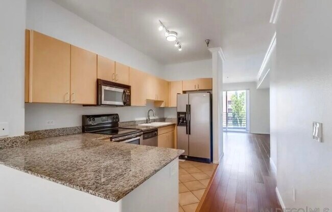 Foto del edificio - 1643 6th Ave