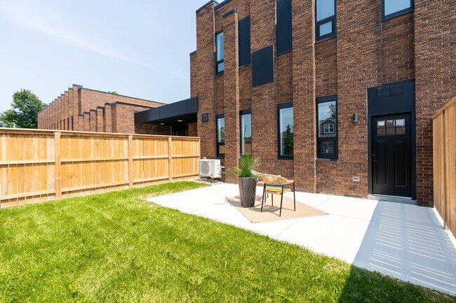 Photo du bâtiment - 930 Marion Ave