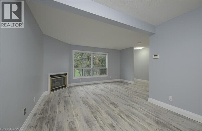 Photo du bâtiment - 595 THIRD Street Unit# 50