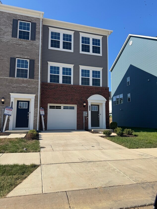 Primary Photo - 2269 Marcy Dr