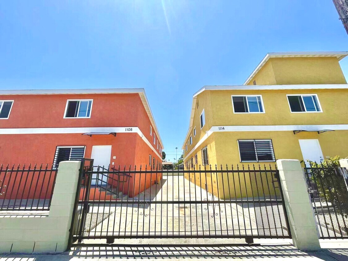 1100 Exposition BlvdPrivate Suite CoLiving Apartments in Los