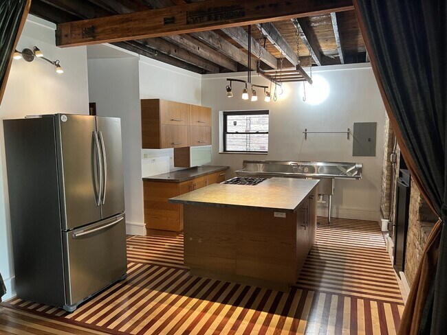 Foto del edificio - 2146 N Magnolia Ave