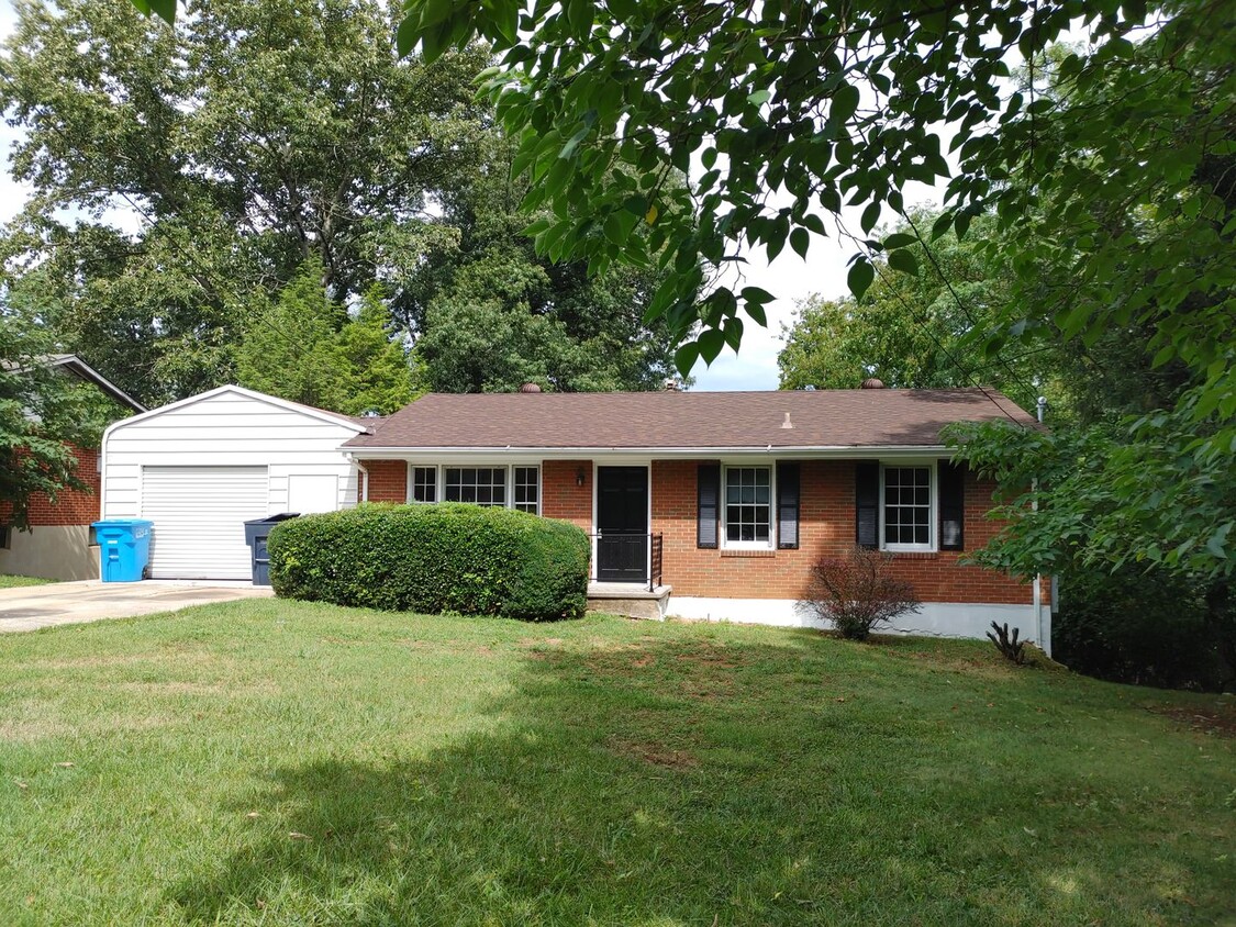 4 Bedroom updated home for rent in Northwe... - 4 Bedroom updated home for rent in Northwe...