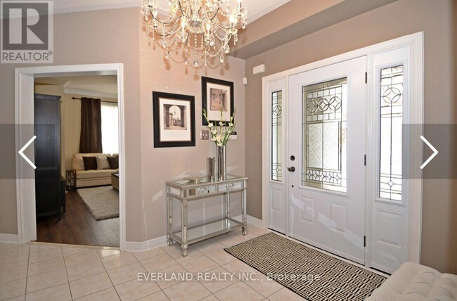 Building Photo - 1BDR119 Alamo Heights Dr