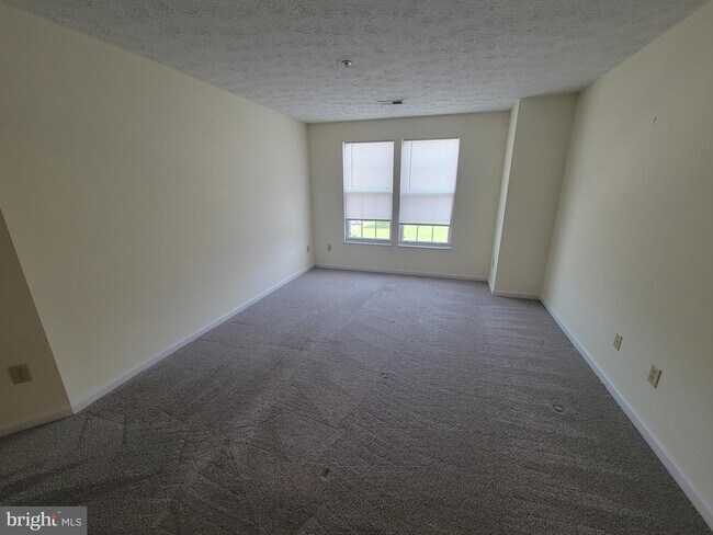 Foto del edificio - 703 Orchard Overlook