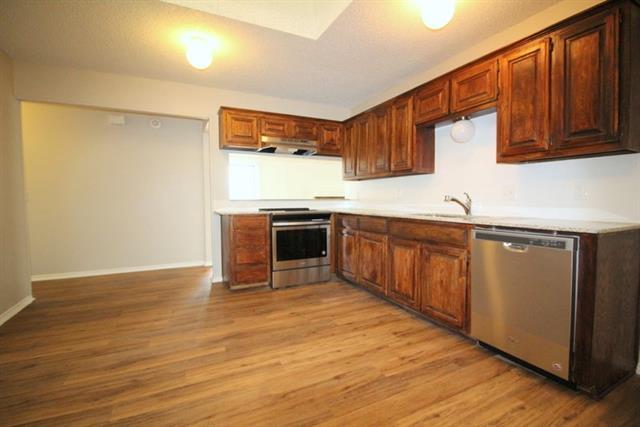Foto del edificio - 12027 Leisure Way