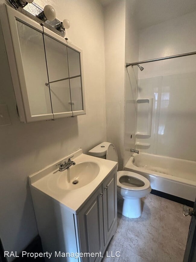 Building Photo - 3 br, 1 bath House - 10102 Sandusky Ave