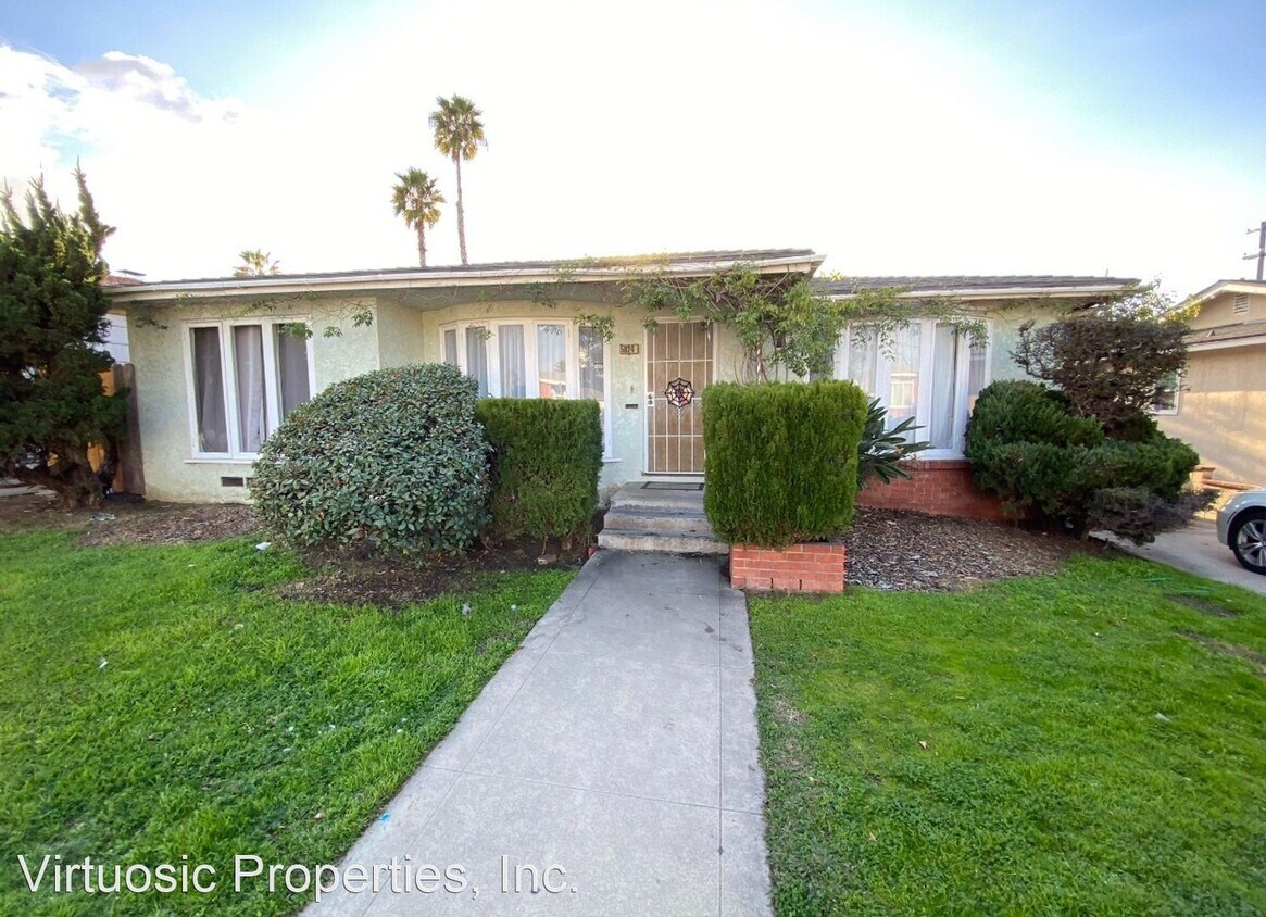 Primary Photo - 5026-5026 Rockford Dr
