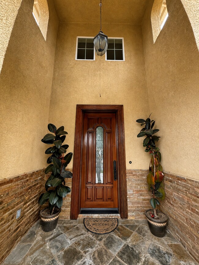 Foto del edificio - 621 Marbella Ct