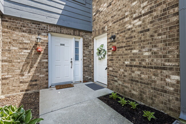 Building Photo - 11 Foxcroft Rd