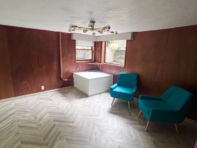 Foto del edificio - 317-319 NE 66th Ave