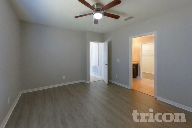 Foto del edificio - 2800 Glendive Dr