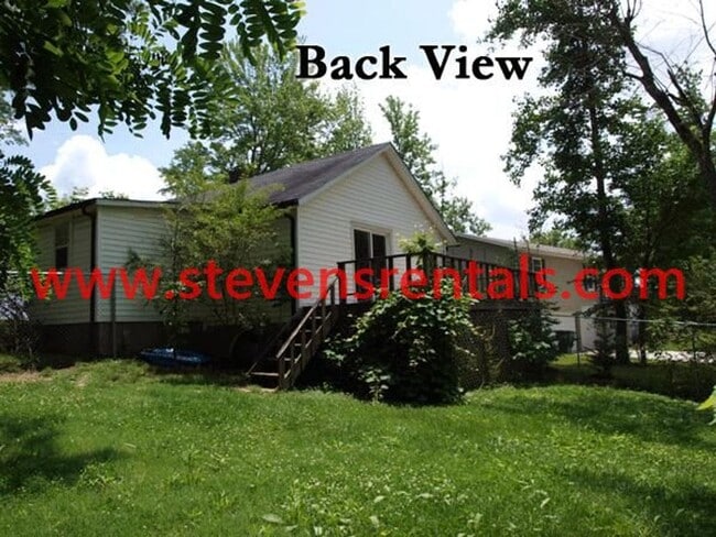 Building Photo - 944 N Franklin Ave