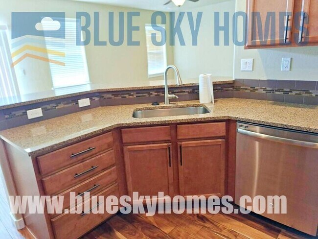 Building Photo - 11633 Baserri Dr