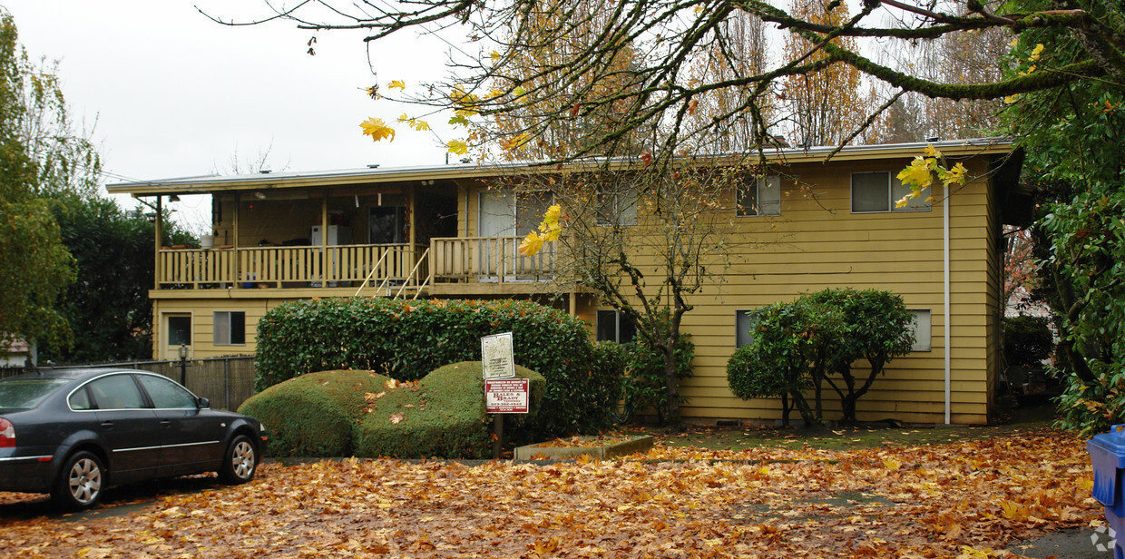 Building Photo - Saginaw Street Apartments