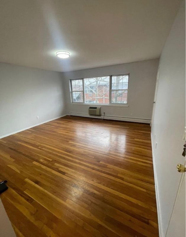 Foto del edificio - 245 Kinderkamack Rd