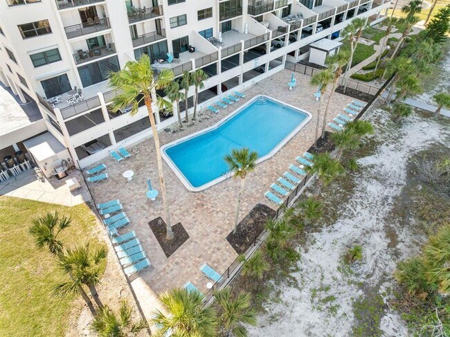 Foto del edificio - 1270 Gulf Blvd
