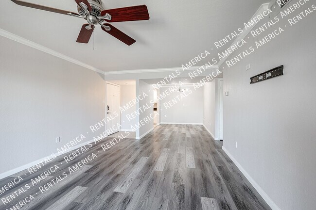 Foto del edificio - 8260 E Arabian Trail