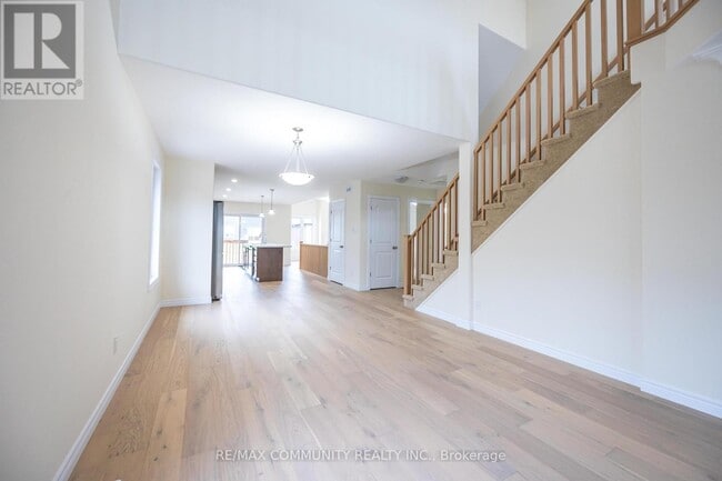 Building Photo - 6 Bradley Ln