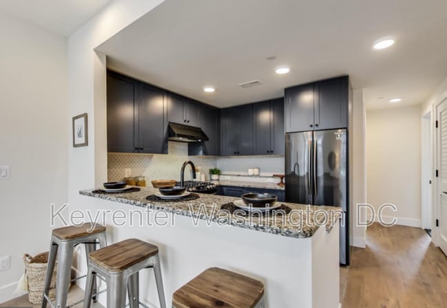 Foto del edificio - 4400 2nd St NE