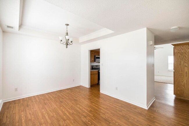 Building Photo - 205 Wembley Dr