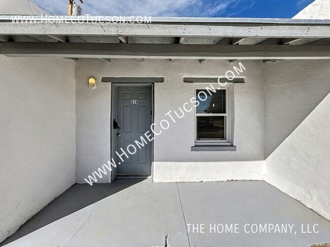 Foto del edificio - 214 W District St