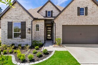 Building Photo - 415 N Hillary Step Pl